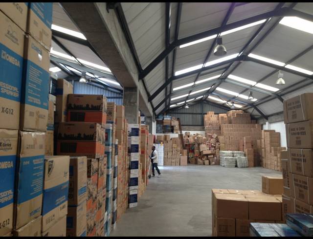 700M² FACTORY TO LET IN OTTERY